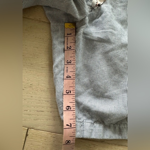 Faherty Linen Beach Shorts Size 32 & 8” Inseam Blue White Stripe 💎EUC Retail $98 - Picture 5 of 11